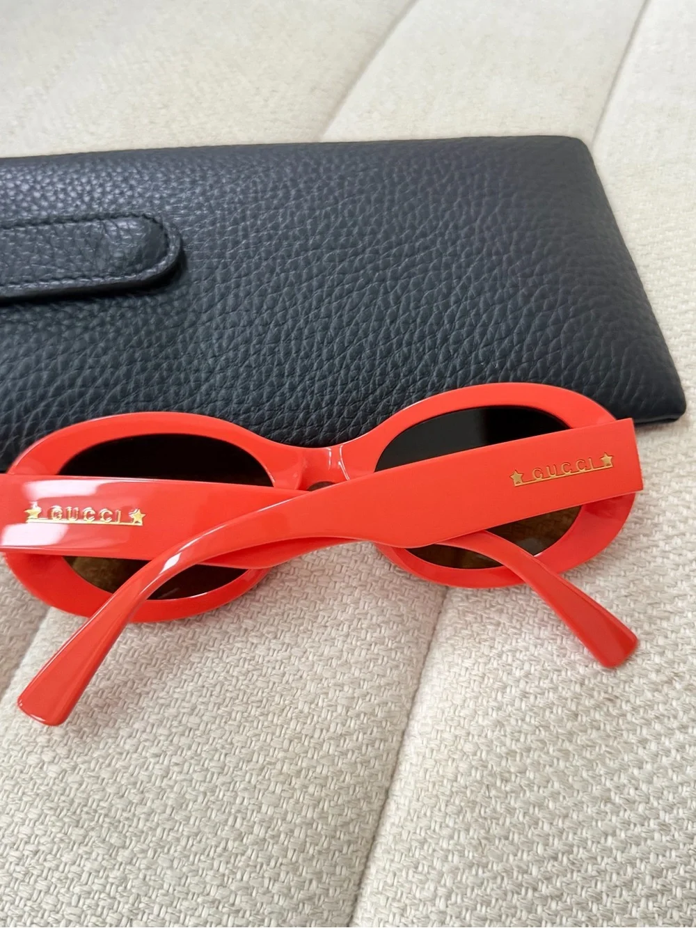 Gucci Sunglasses - red